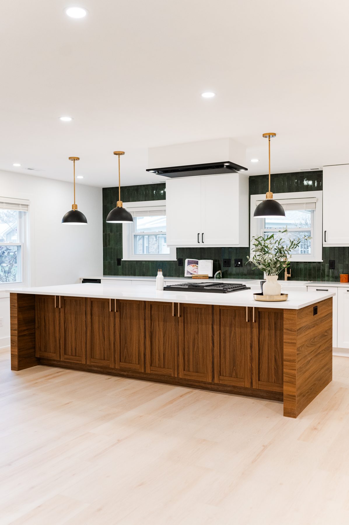 Modern Green Kitchen — kitchens