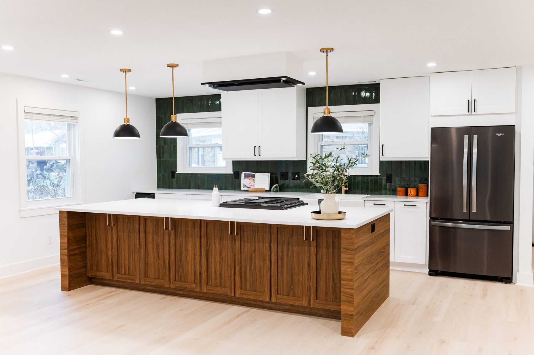 Modern Green Kitchen — kitchens